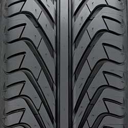 Closeup of Michelin P/S tread pattern